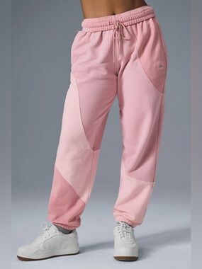 Alo Yoga Make Waves Sweatpant in Sunset Pink Tonal